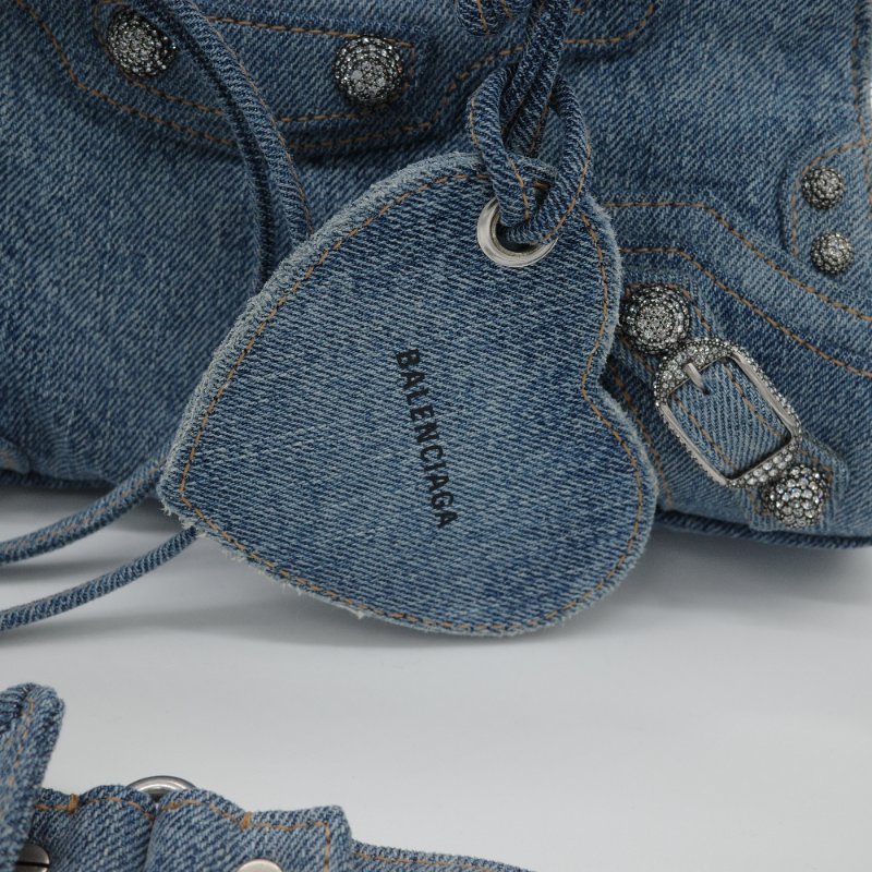 超級新【甜酷必選🌟小編推薦】Balenciaga 巴黎世家 Neo Cagole XS 丹寧藍 水鑽 單肩 手提包-10