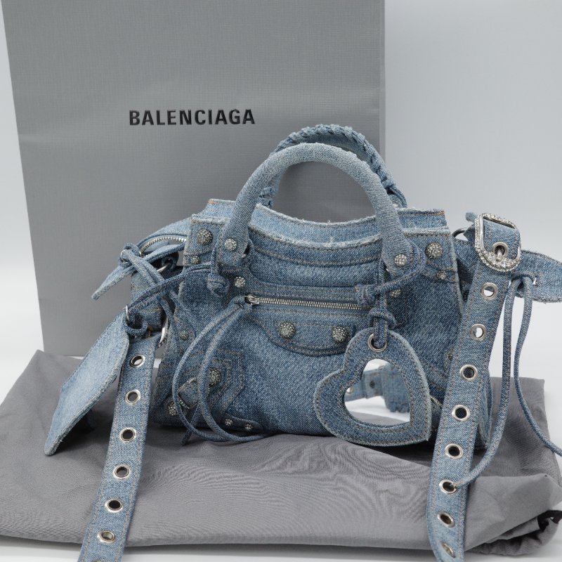 超級新【甜酷必選🌟小編推薦】Balenciaga 巴黎世家 Neo Cagole XS 丹寧藍 水鑽 單肩 手提包-15