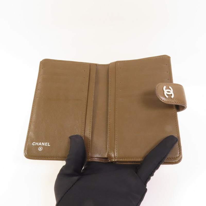 CHANEL 牛皮皮革Fold Wallet銀扣錢包-6