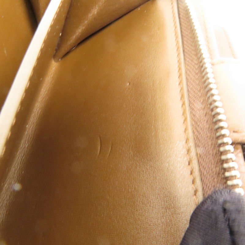 CHANEL 牛皮皮革Fold Wallet銀扣錢包-14