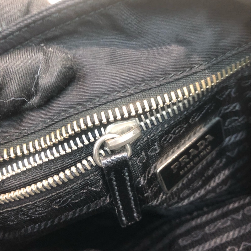 Prada 黑色斜孭袋 XC142-14