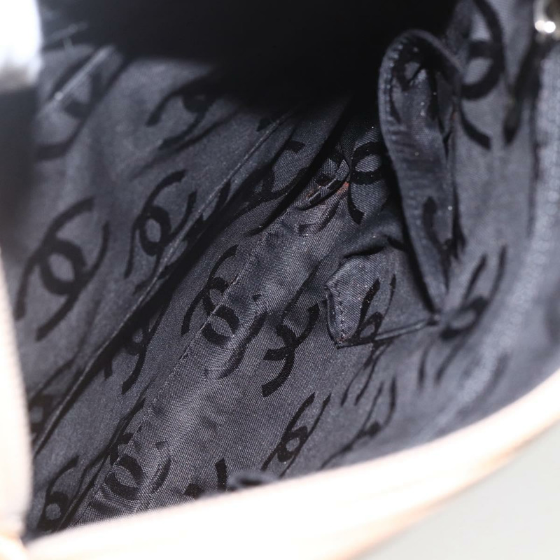 【日本直送】香奈兒 (CHANEL) 絎縫 Cambon 系列單背包，米色皮革，銀色雙C標誌，貨號 BA9277V-10