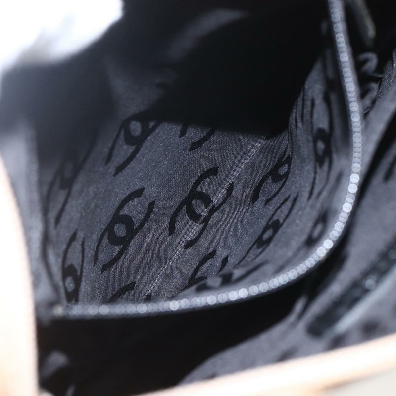 【日本直送】香奈兒 (CHANEL) 絎縫 Cambon 系列單背包，米色皮革，銀色雙C標誌，貨號 BA9277V-20