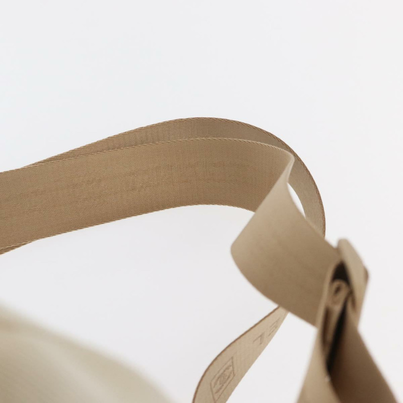 【日本直送】香奈兒帆布運動雙肩包 米色 金色 CC 認證 hk3321V-13