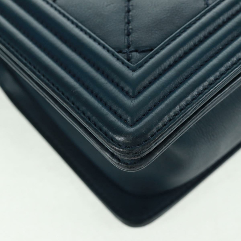 【日本直送】香奈兒 (CHANEL) 鏈條絎縫 25 Boy Chanel 包 羊皮 海軍藍 銀色 CC 正品 ka1286SAM-14