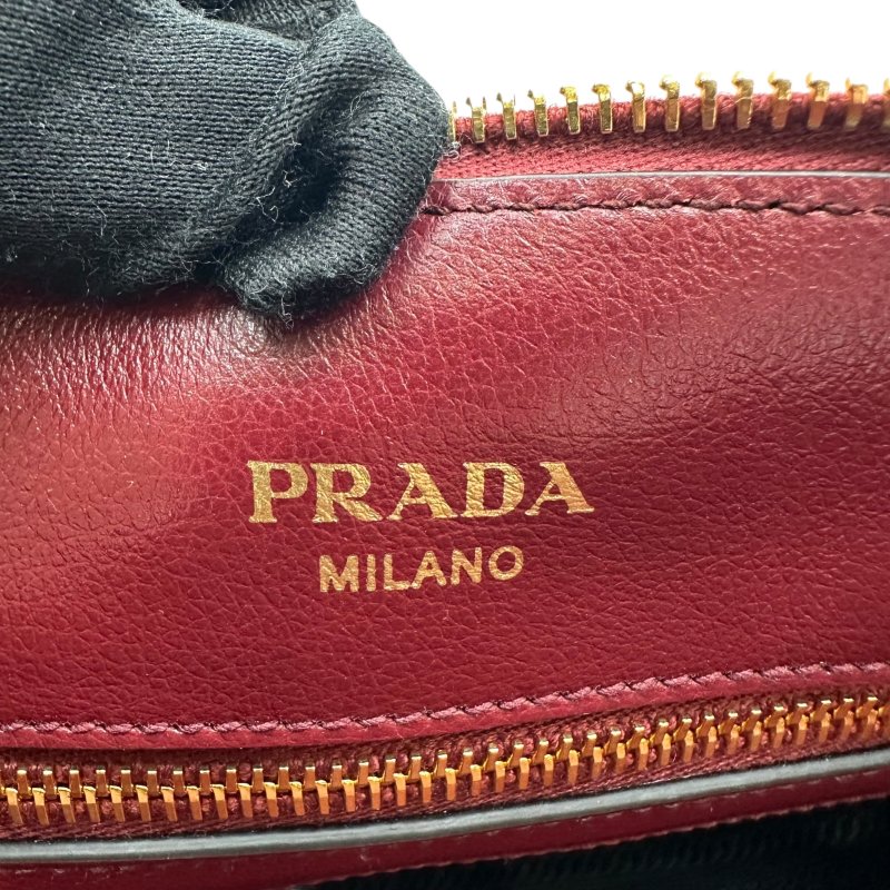 【美收精品】PRADA 復古大LOGO牛皮兩用拉鍊手提包(酒紅) C-104【隔月月中將轉賣至日本 上架期限30天】-11