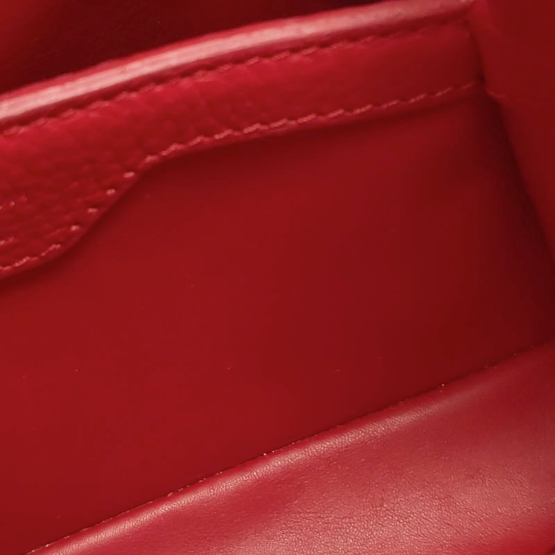 Louis Vuitton(LV)CapucinesBB牛皮純色金屬LV搭扣單肩包-9