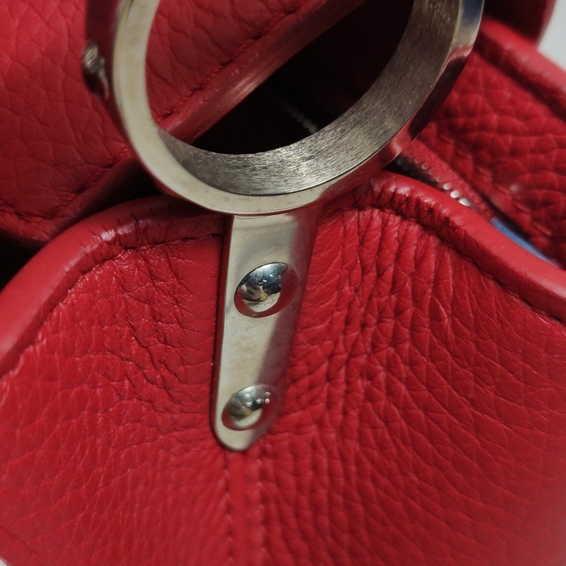 Louis Vuitton(LV)CapucinesBB牛皮純色金屬LV搭扣單肩包-21