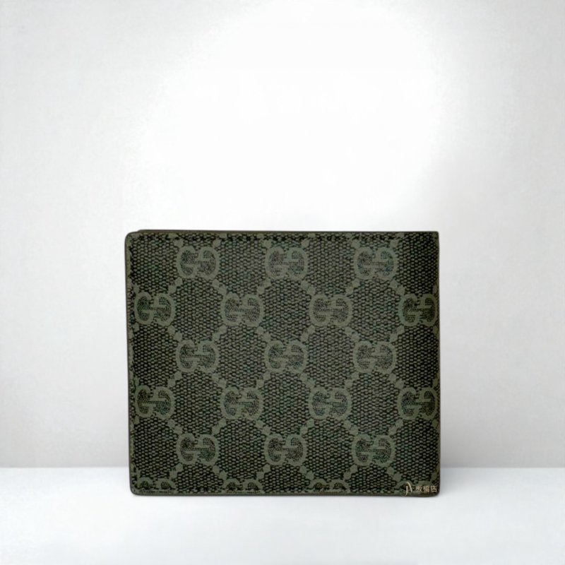 GUCCI皮夾  新款森林綠GG Monogram 綠釦8卡對開短夾 768243-1