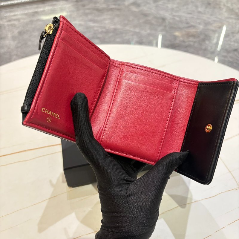 *SHIHNA名牌精品* CHANEL 19 黑色羊皮金釦 三折短夾-7