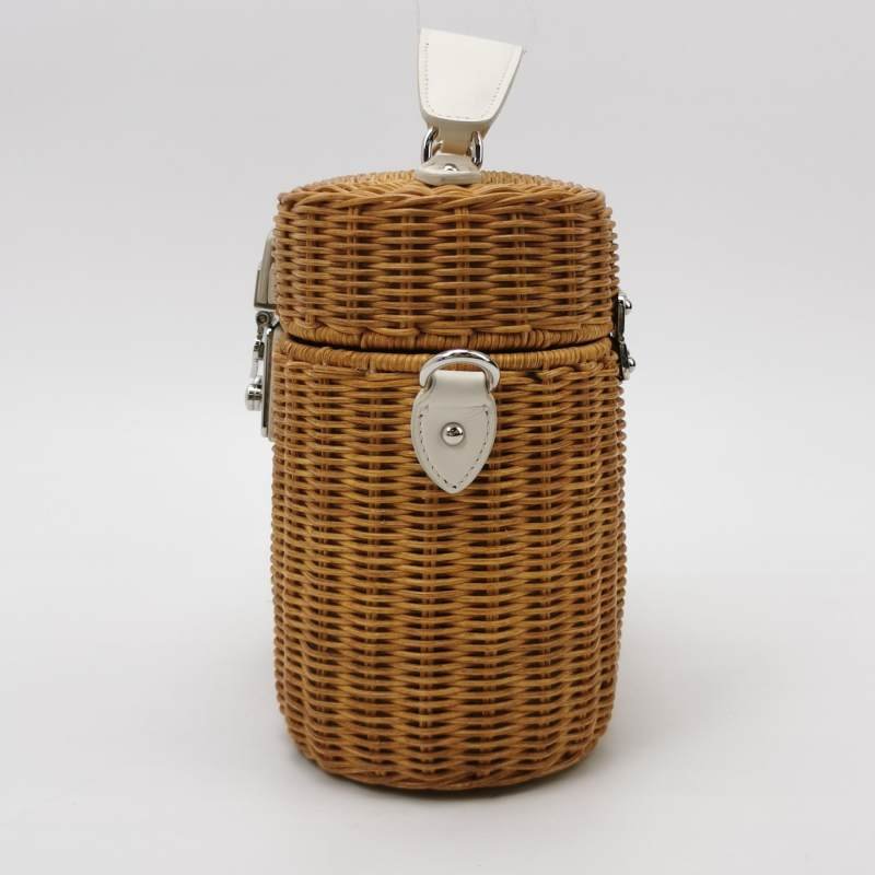 Miu Miu牛皮編織包身字母logo金屬扣斜挎包-2