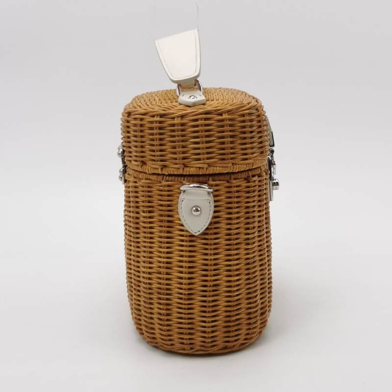 Miu Miu牛皮編織包身字母logo金屬扣斜挎包-3