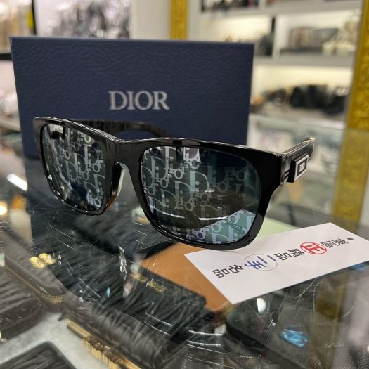 東區正精品㊣DIOR 黑色滿版LOGO白字粗框太陽眼鏡墨鏡 RZ6152-1
