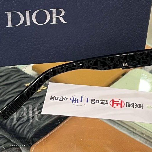 東區正精品㊣DIOR 黑色滿版LOGO白字粗框太陽眼鏡墨鏡 RZ6152-3