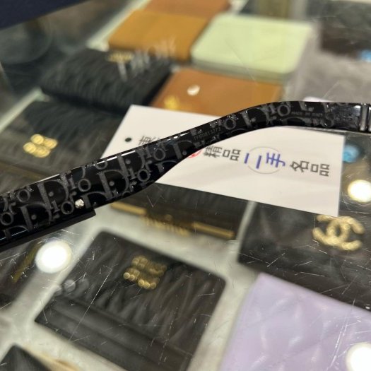 東區正精品㊣DIOR 黑色滿版LOGO白字粗框太陽眼鏡墨鏡 RZ6152-4