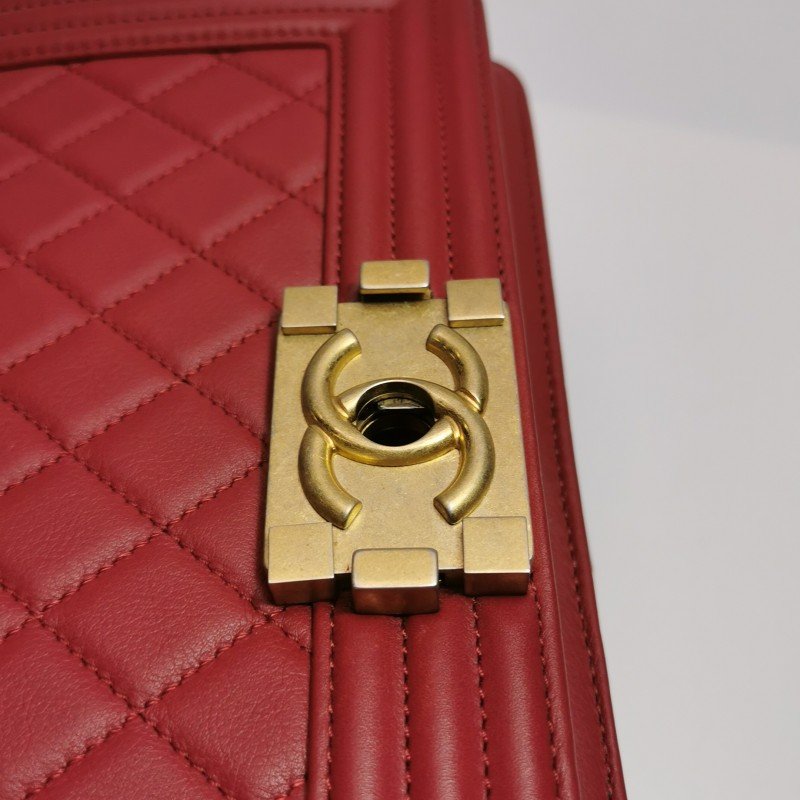 Chanel Leboy季節限定款中號牛皮菱格絎縫方形雙C鎖扣斜挎包單肩包-12