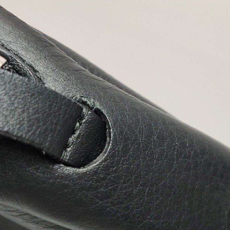 Balenciaga Everyday牛皮純色Balenciaga品牌標識斜挎包-11