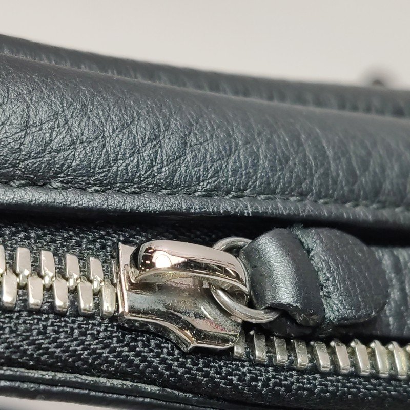 Balenciaga Everyday牛皮純色Balenciaga品牌標識斜挎包-14