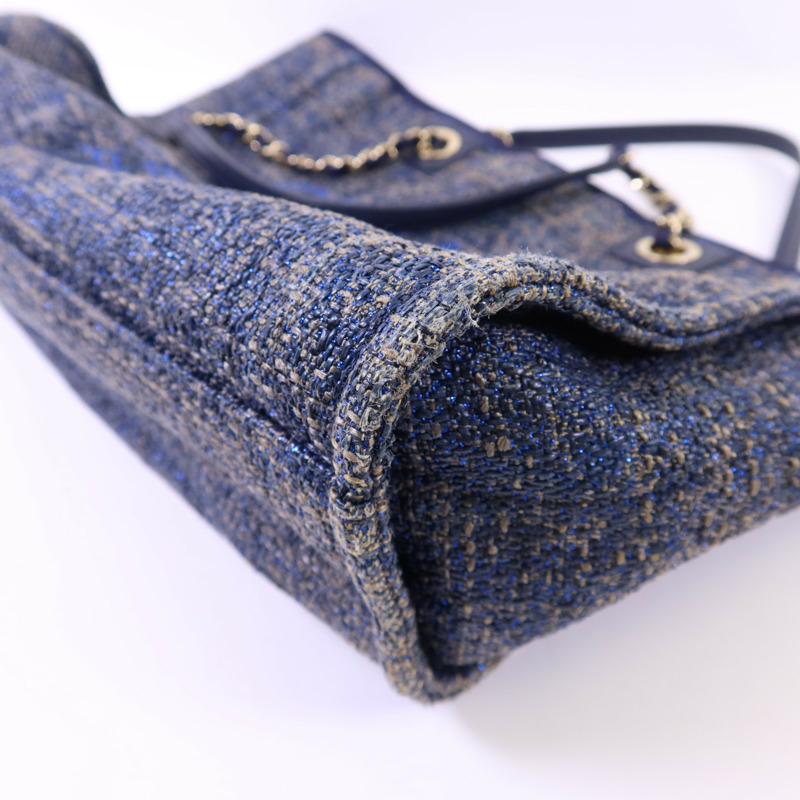 CHANEL 帆布Deauville Tote Bag金扣手挽袋-11