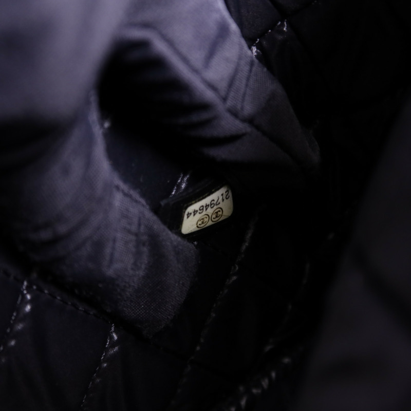 CHANEL 羊皮皮革Pouch銀扣手拿包-6