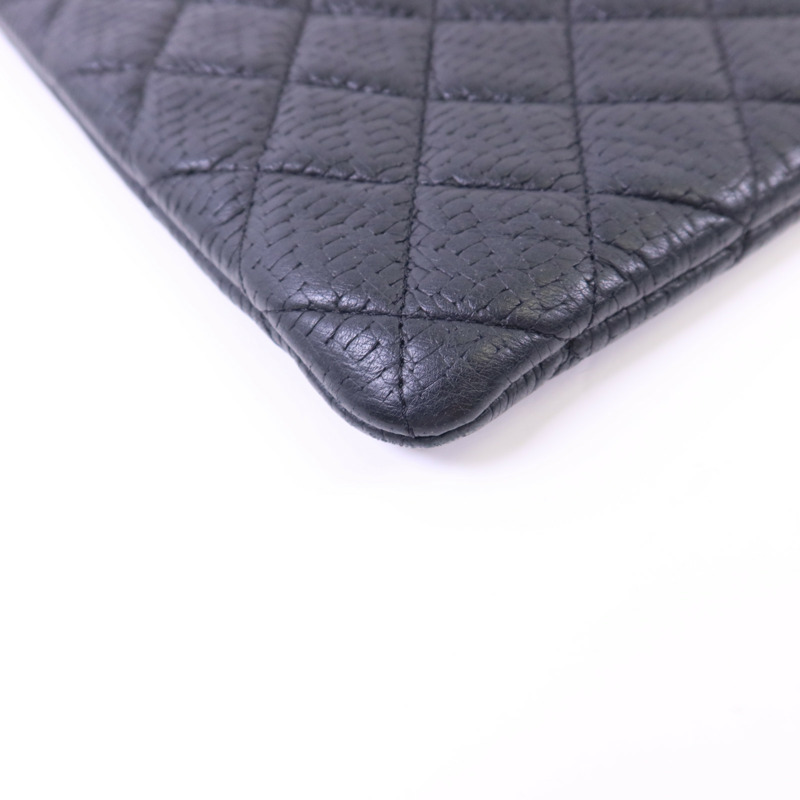 CHANEL 羊皮皮革Pouch銀扣手拿包-10