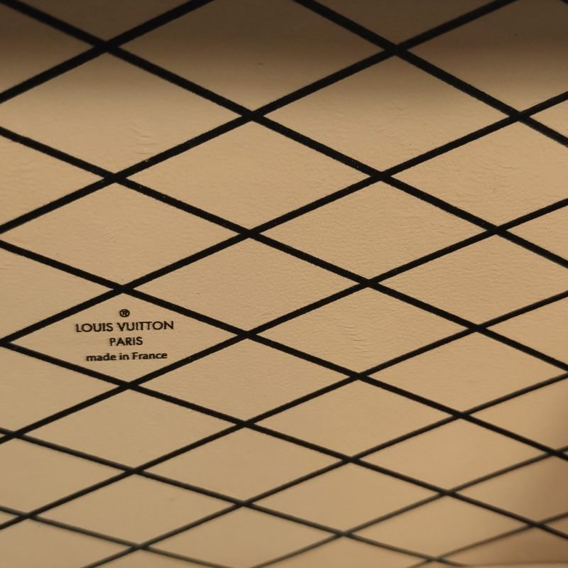 Louis Vuitton(LV)Petite Malle小盒子小號牛皮山本寬齋歌舞伎印花S-lock鎖扣斜挎包單肩包-9