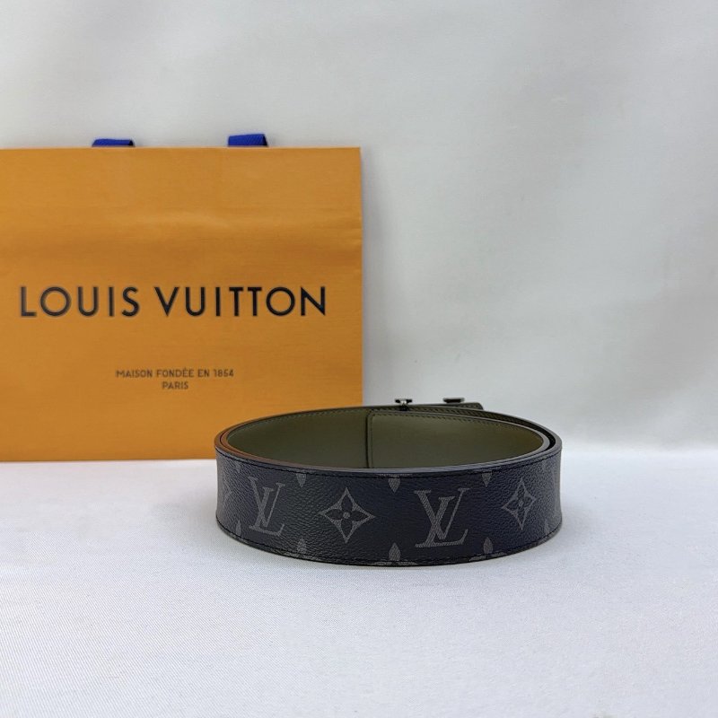 LV Initiales老花皮革雙面皮帶-1