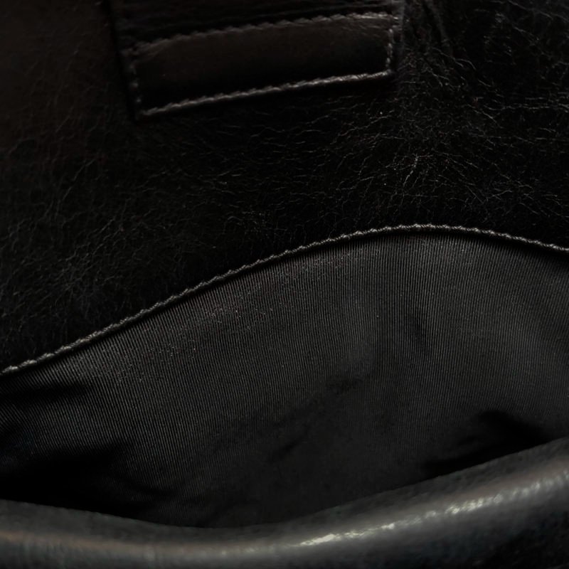 Chanel Boy Bag油蠟皮純色菱格絎縫方形雙C鎖扣單肩包-9