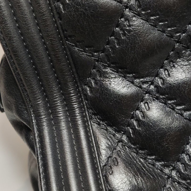 Chanel Boy Bag油蠟皮純色菱格絎縫方形雙C鎖扣單肩包-20