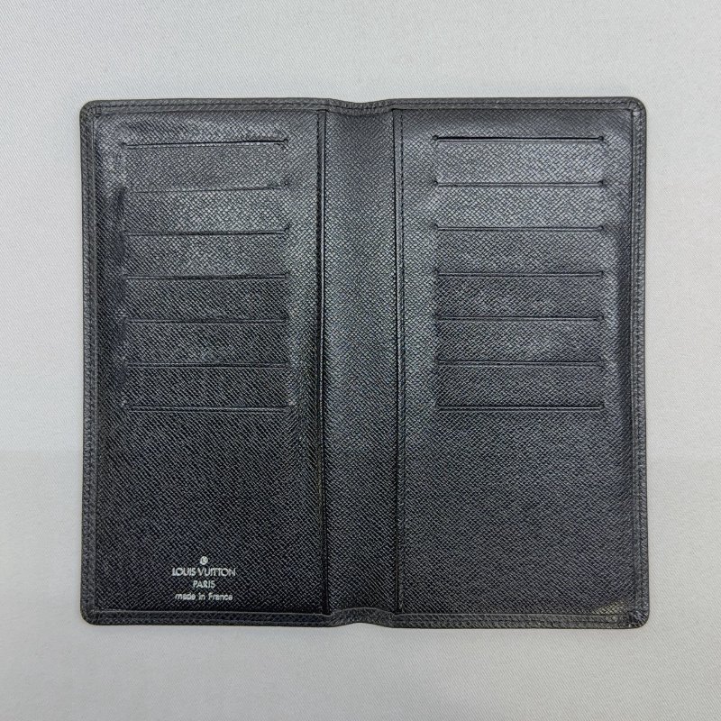 LV Brazza Taiga對開長夾-4