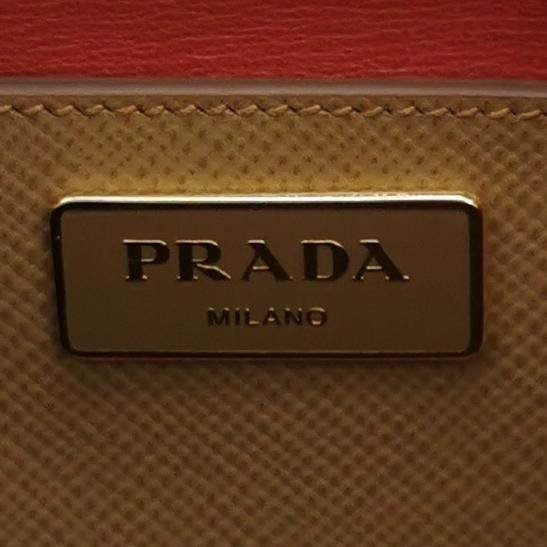 Prada牛皮純色三角徽標斜挎包單肩包-7