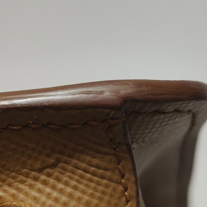 Prada牛皮純色三角徽標斜挎包單肩包-18