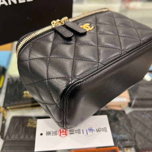 東區正精品㊣CHANEL AP2303 香奈兒黑色羊皮金球拉鍊皮穿鍊化妝箱包金球包斜背包 RZ5332-7