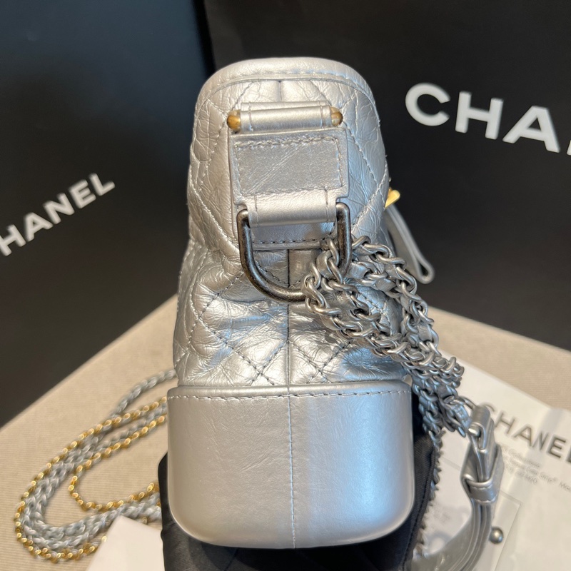 Chanel 香奈兒銀色小號流浪單肩斜挎包 24開身份卡 約15*20*8 附件:購證-3