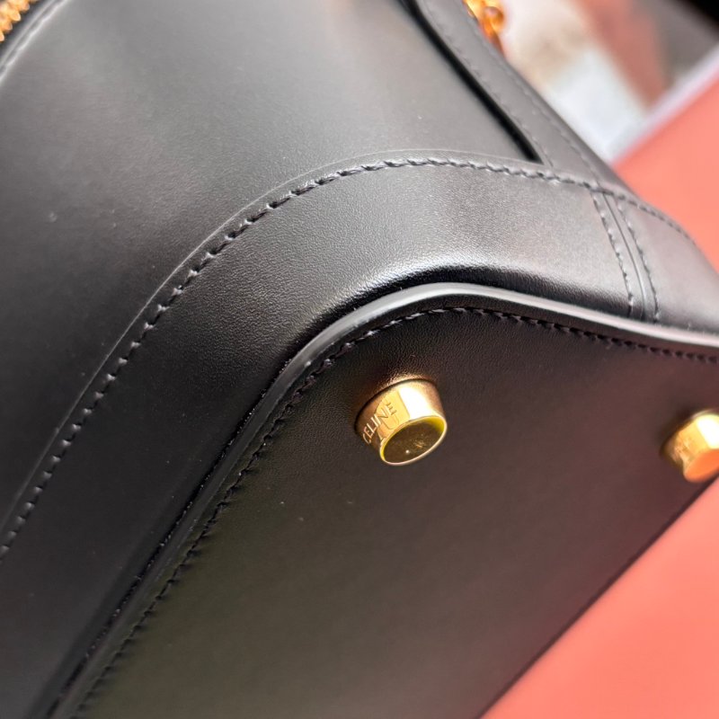 ::CELINE:: Calfskin Shoulder Bag, Crossbody Bag 黑色滑面皮革箱型化妝包 盒子包 手提包 斜背包-12