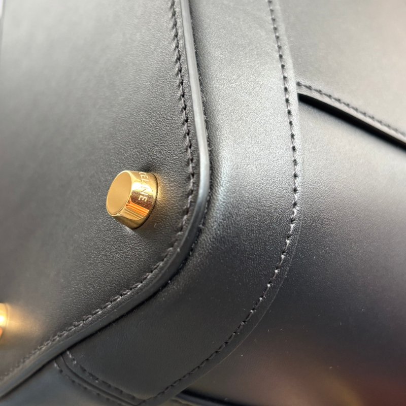 ::CELINE:: Calfskin Shoulder Bag, Crossbody Bag 黑色滑面皮革箱型化妝包 盒子包 手提包 斜背包-14