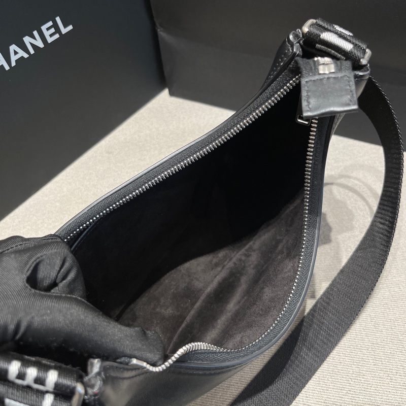 Celine 黑色AVA月亮豌豆腋下包 2021年 尺寸約26*18*6 附件:防塵袋-5