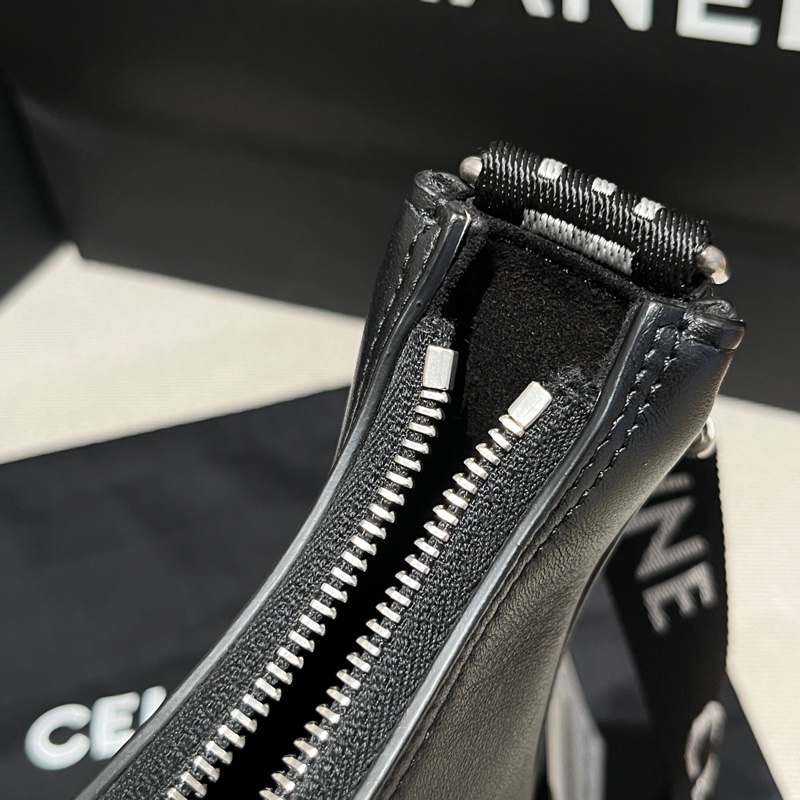 Celine 黑色AVA月亮豌豆腋下包 2021年 尺寸約26*18*6 附件:防塵袋-12