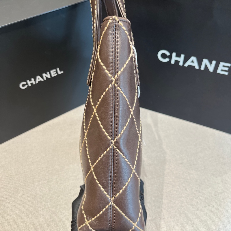 Chanel香奈兒 中古棕色外縫線薇薇安手提包  尺寸約24*23*8-5