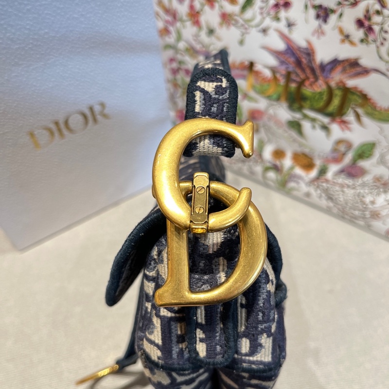 Dior迪奧中號老花字母單肩馬鞍包 燙金logo部分脫落 尺寸約28*21-4