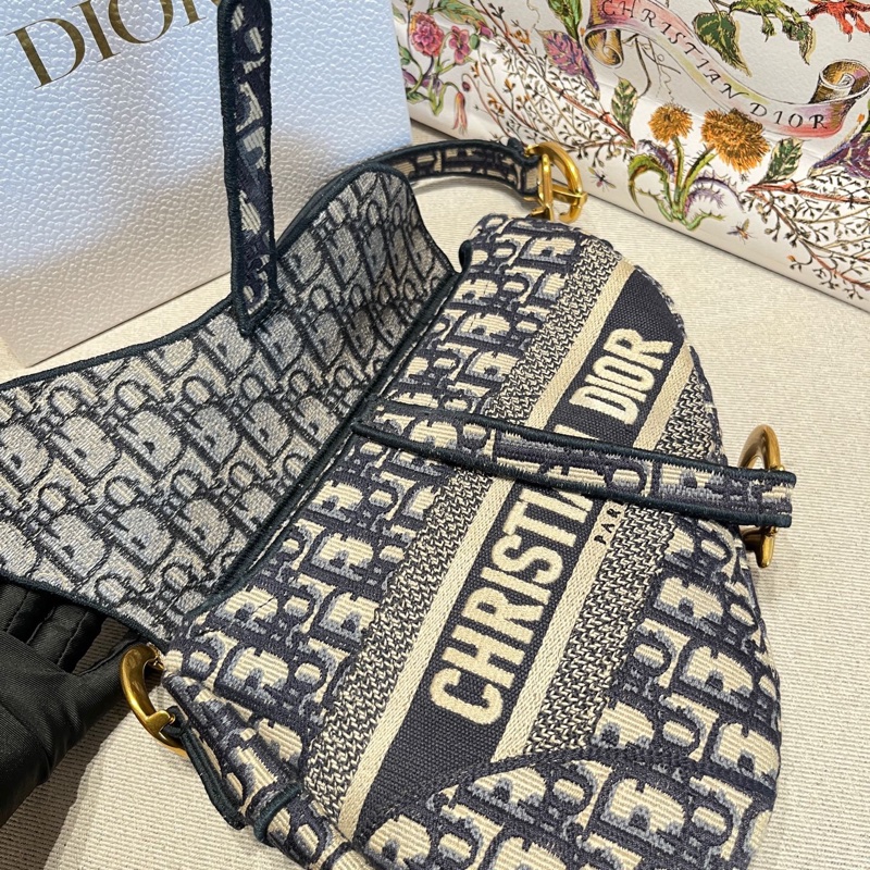 Dior迪奧中號老花字母單肩馬鞍包 燙金logo部分脫落 尺寸約28*21-5