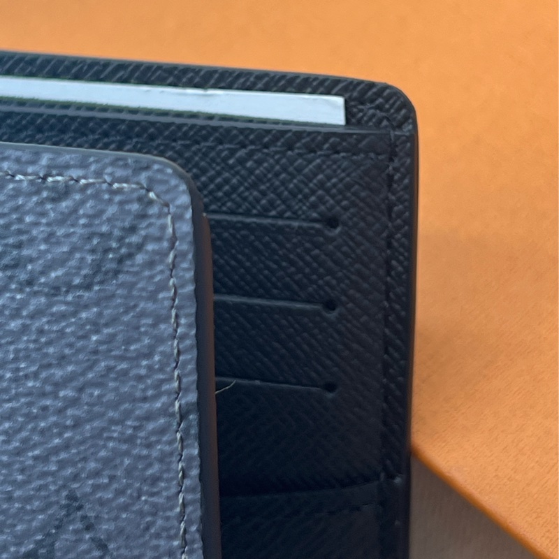 💗香緹國際精品💗 684 LV 男士短夾 晶片款 99新-1