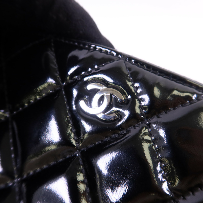 CHANEL 漆皮皮革Pouch銀扣手拿包-7