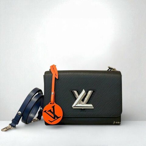 LV包包 黑色Epi轉銜扣下蓋練包M53921