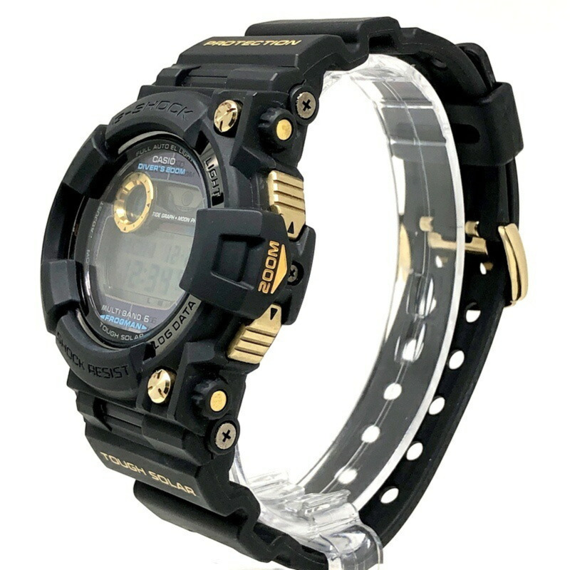 卡西歐 G-SHOCK GWF-1000G-1 蛙人電波太陽能腕錶，黑色 x 金色，蛙形圖案，2010 年 3 月發售，三國丘店有販售。-2