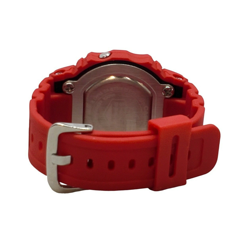 卡西歐 G-SHOCK DWN-5600-4JR 奈米錶帶方形數字 5600 系列石英紅色手錶，2025 年 11 月發售，Kaizuka 商店有售。-2