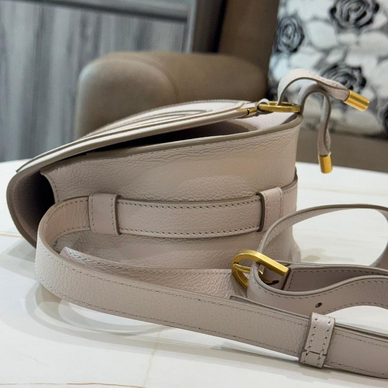 *SHIHNA名牌精品* CHLOE Marcie 牛皮斜背馬鞍包 裸粉色-7