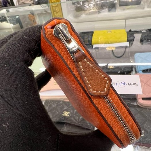 東區正精品㊣HERMES SILK IN Epsom 愛馬仕橘色絲巾拉鍊短夾O刻 RZ5314-6