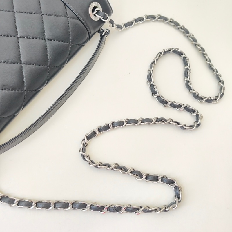 香奈兒 chanel 腋下包黑色 銀色金屬-28