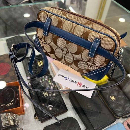 東區正精品㊣COACH 藍綠色皮革邊帆布LOGO胸口包腰包 RZ5273-7